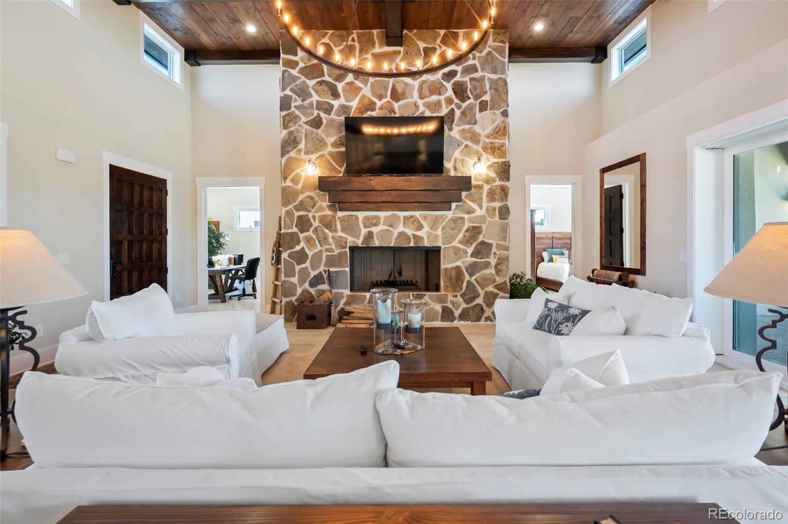 4694 Settlers Ranch Road