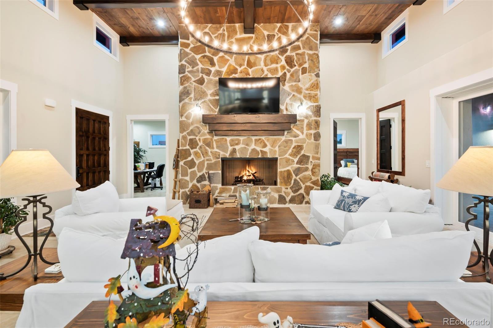 4694 Settlers Ranch Road
