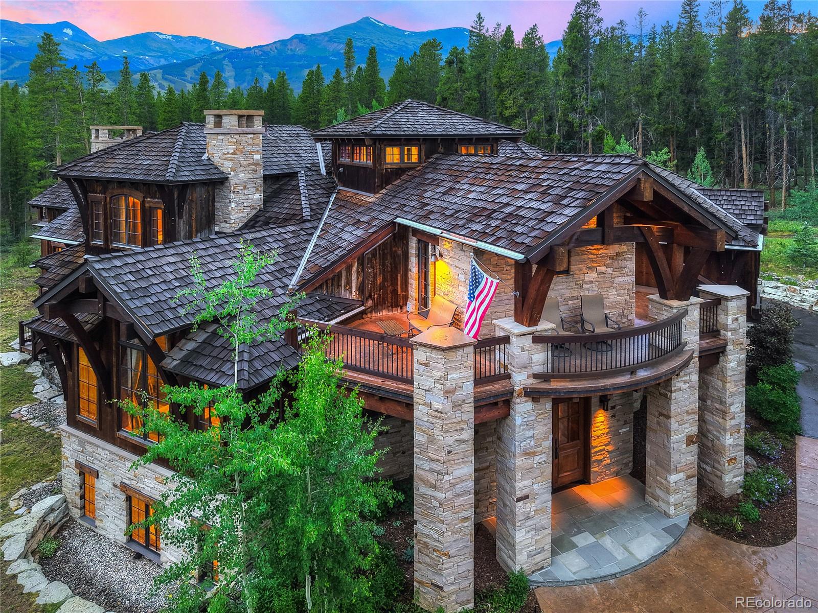 327 Peerless Drive