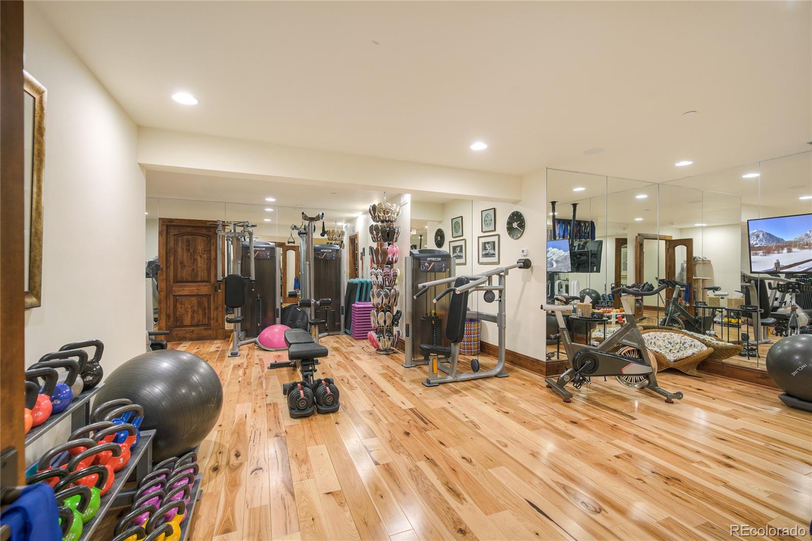 327 Peerless Drive