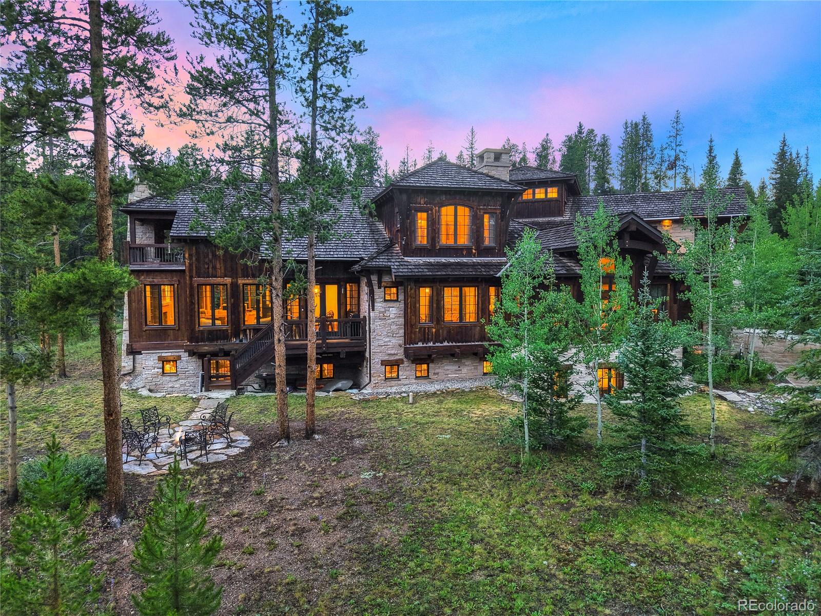 327 Peerless Drive