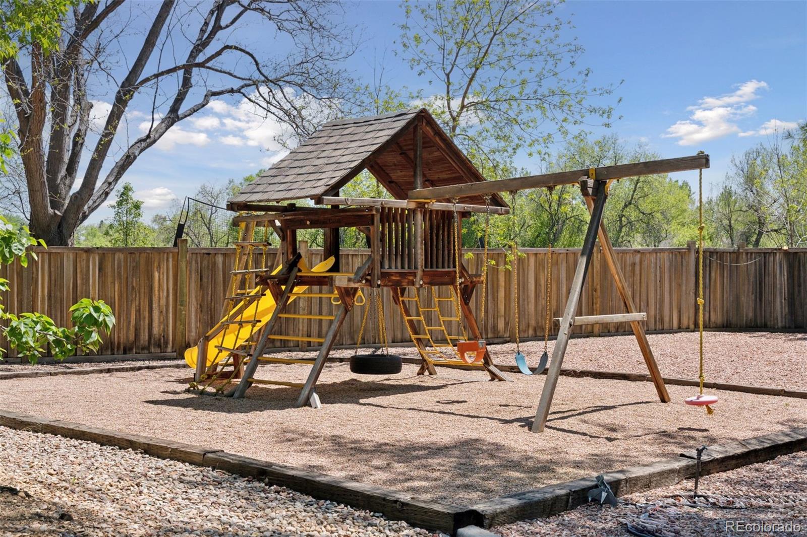 6128 Songbird Circle