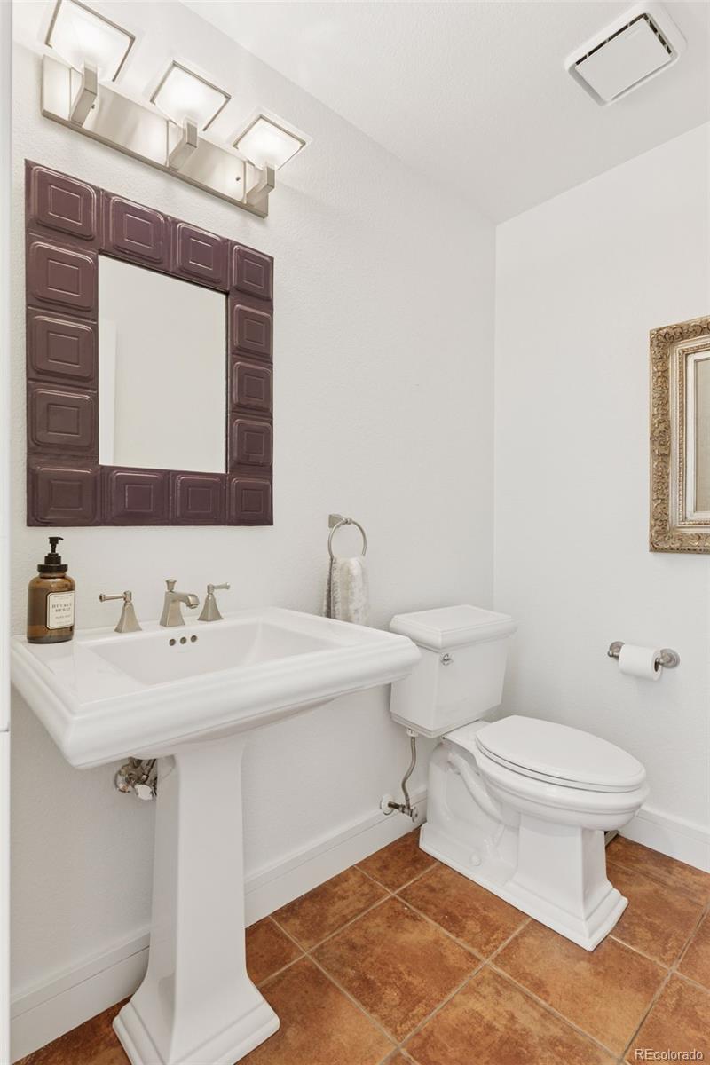 6128 Songbird Circle