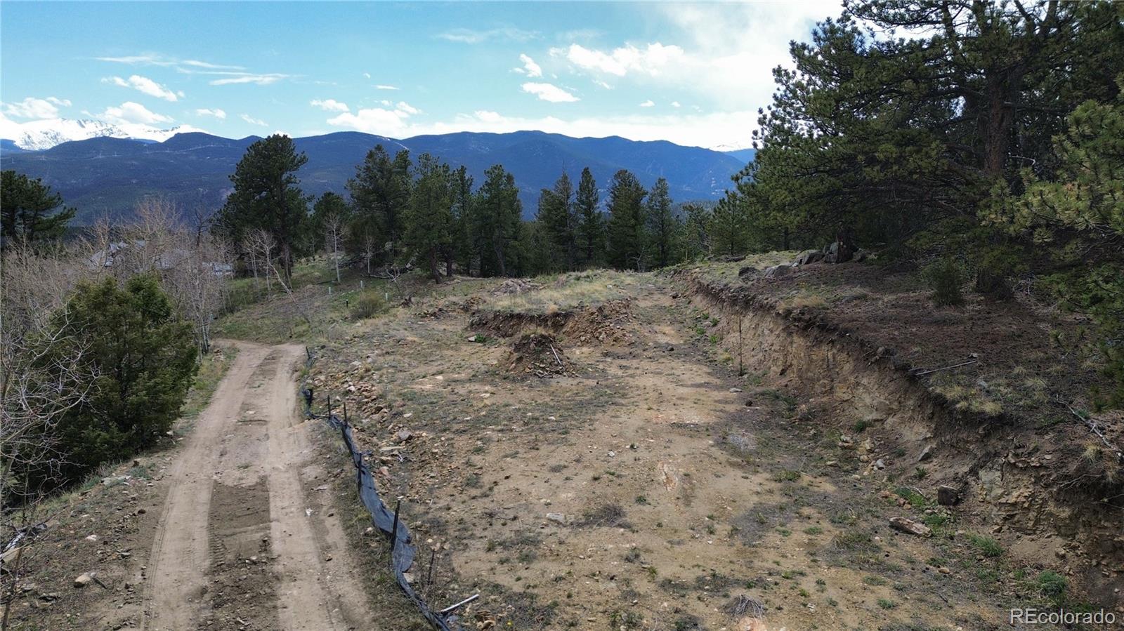 112 Mule Deer Trail