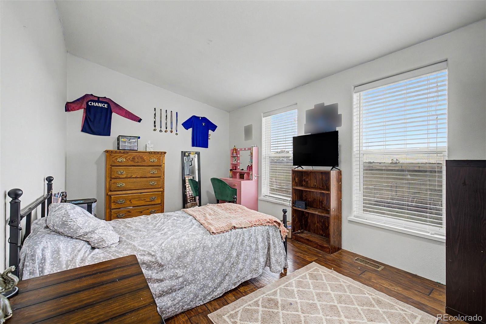 58117 E 42nd Drive