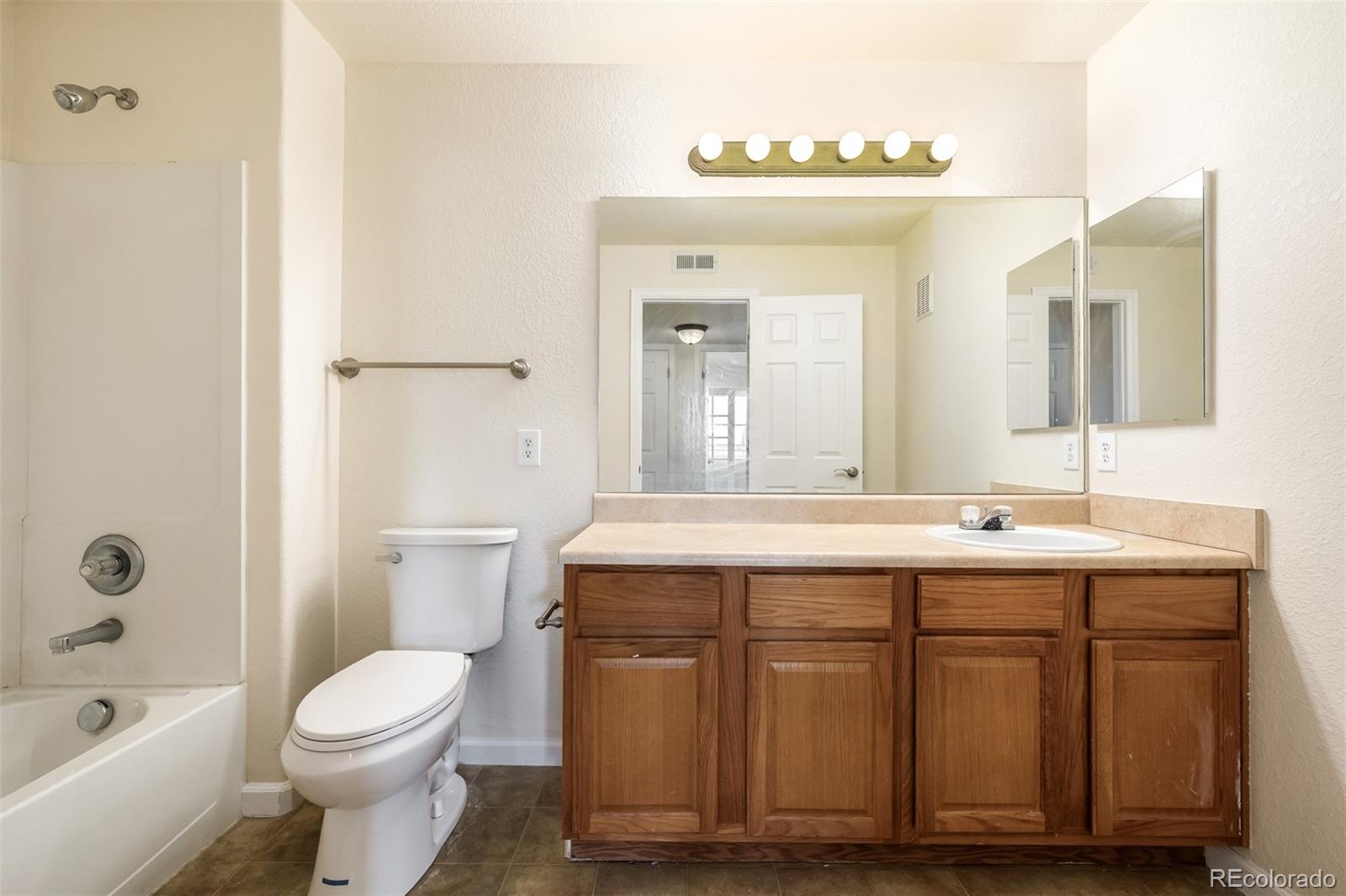 4608 Copeland Loop Unit: 201
