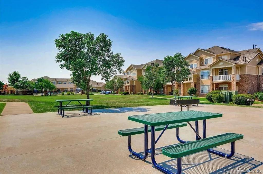 5726 N Genoa Way Unit: 301
