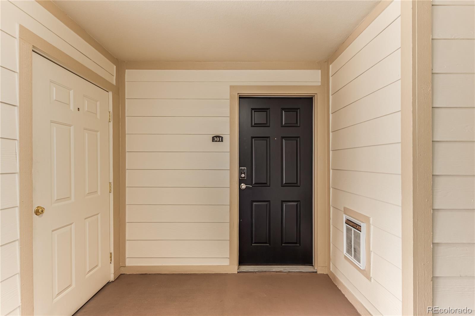 5726 N Genoa Way Unit: 301