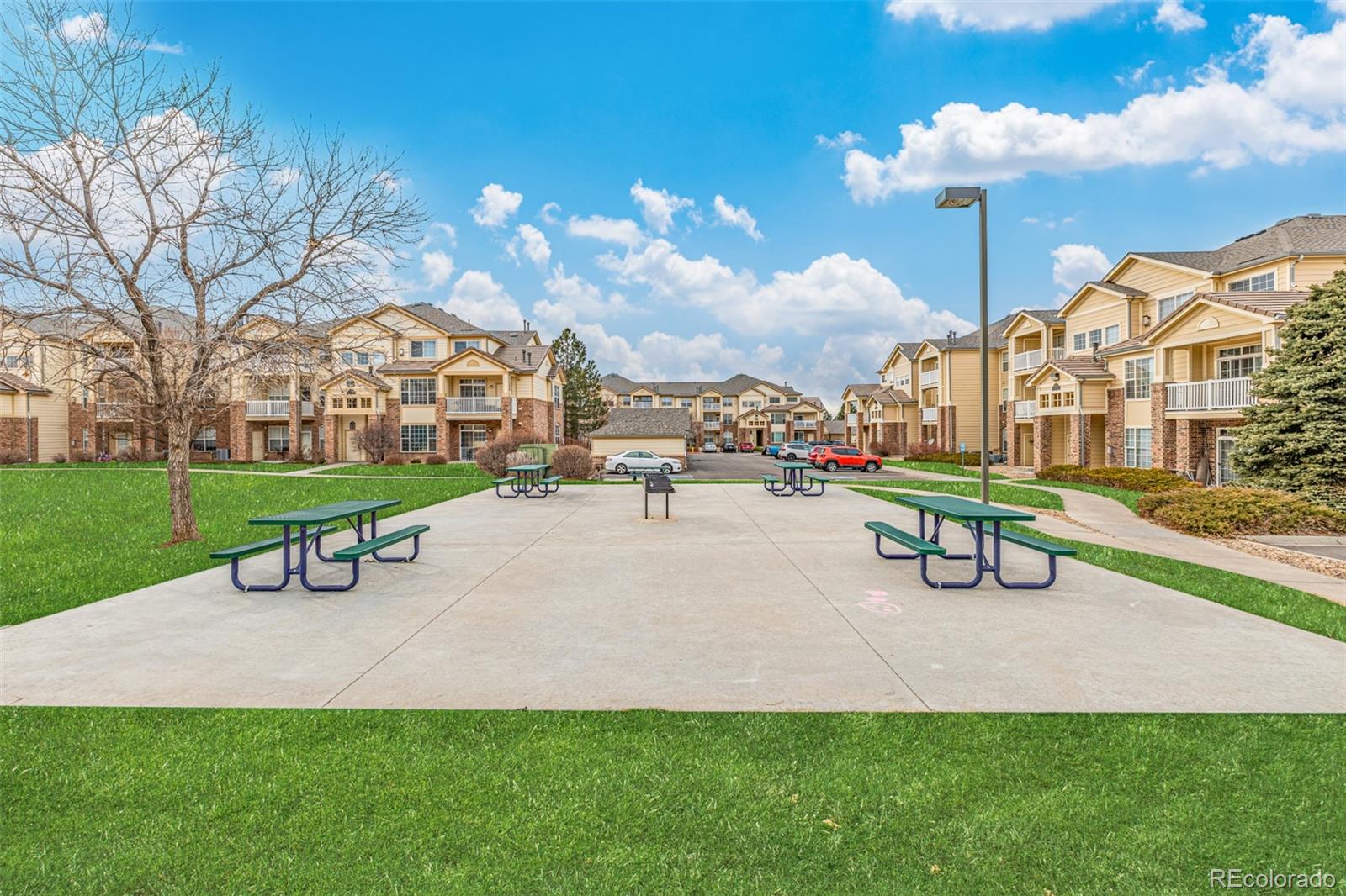 5726 N Genoa Way Unit: 301