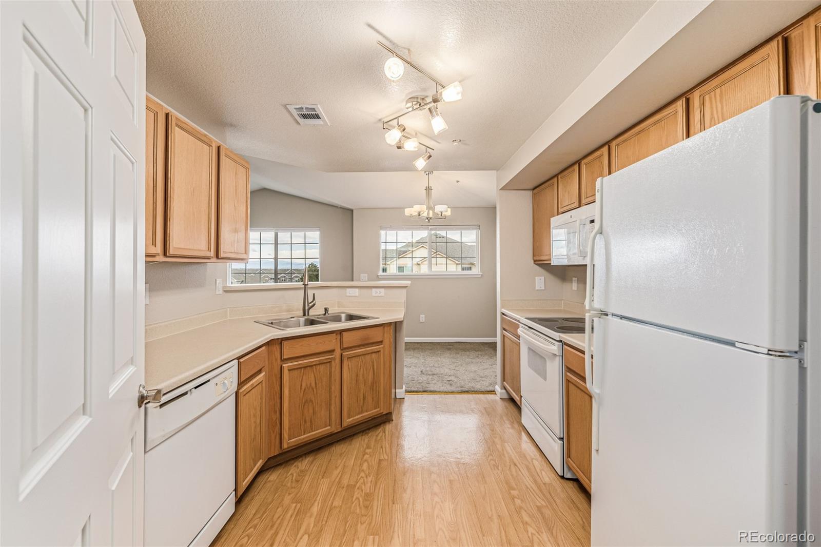5726 N Genoa Way Unit: 301
