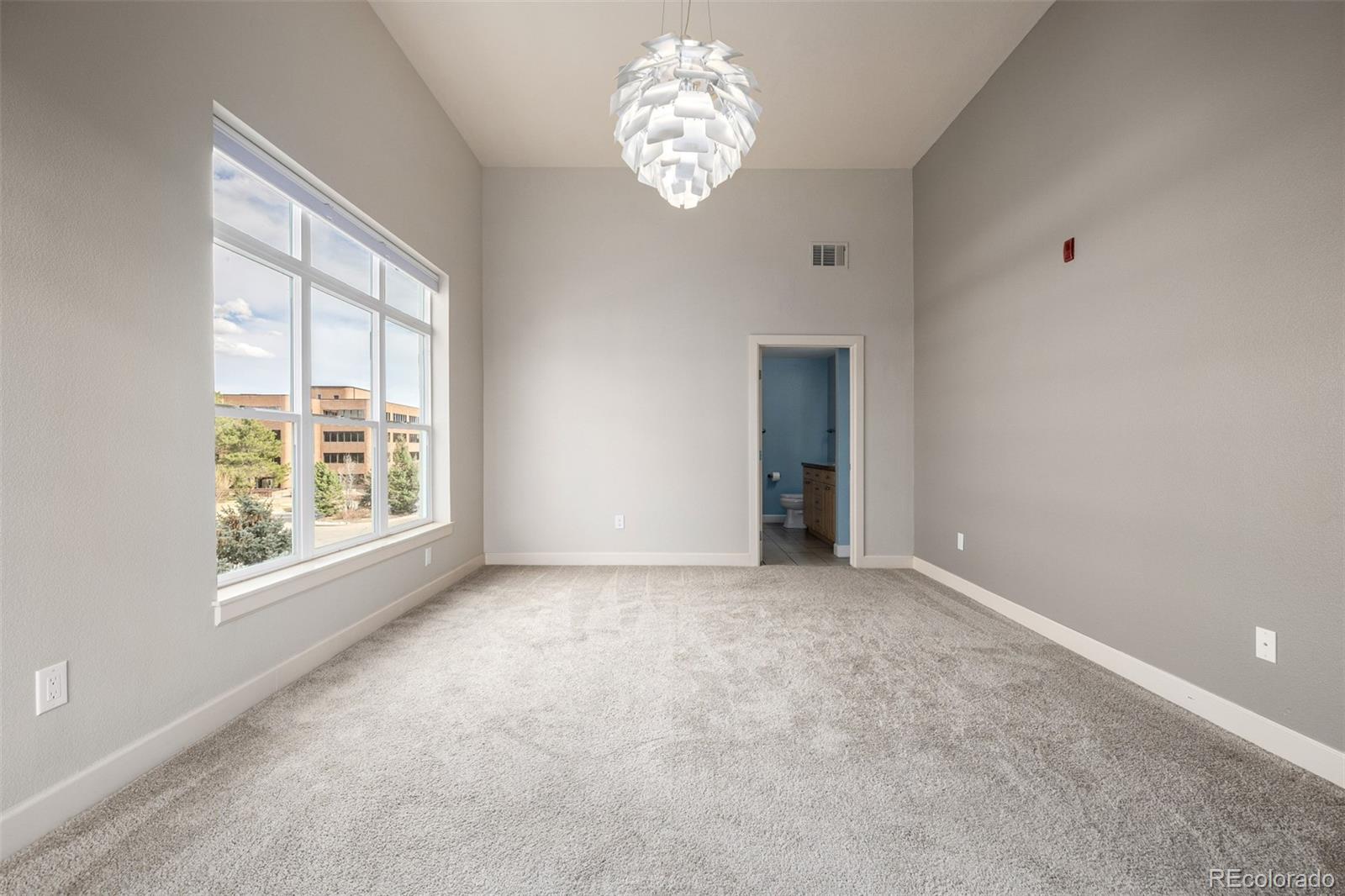 5677 S Park Place Unit: 311A