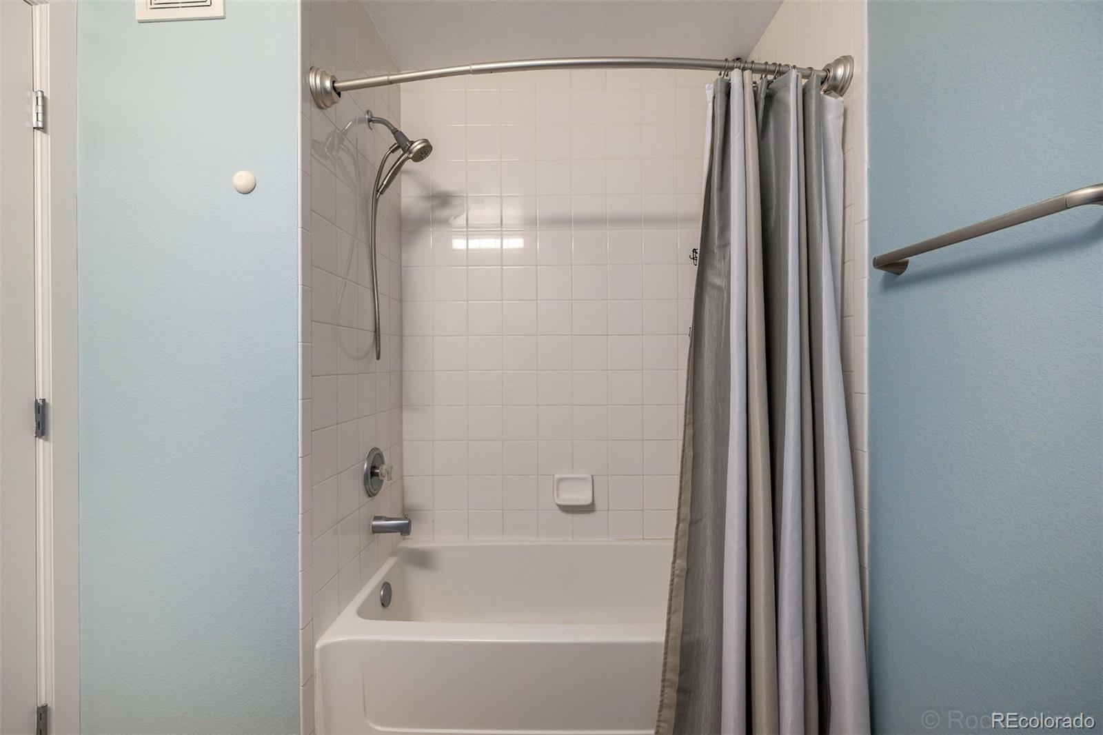 5677 S Park Place Unit: 311A