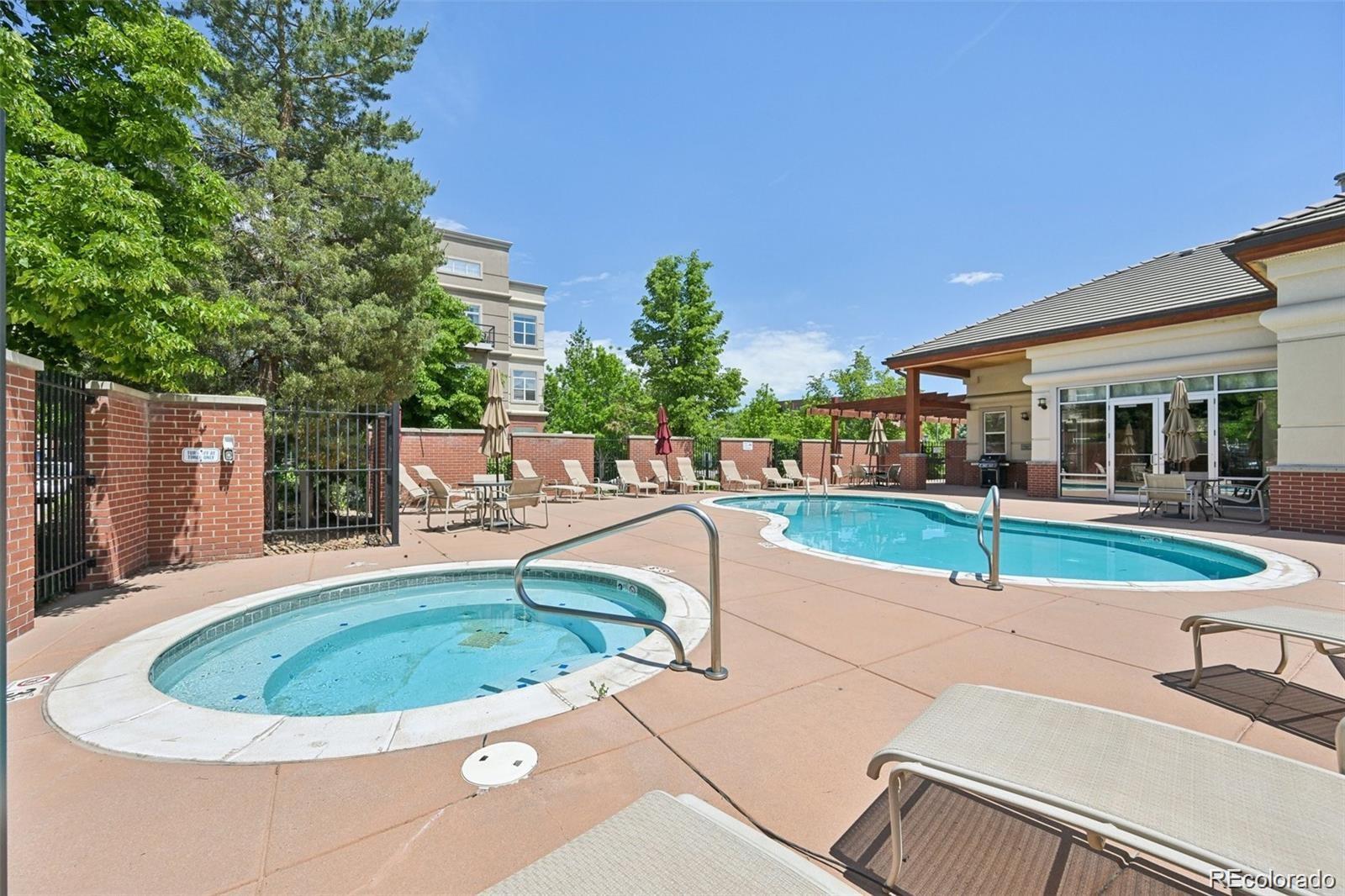 5677 S Park Place Unit: 311A