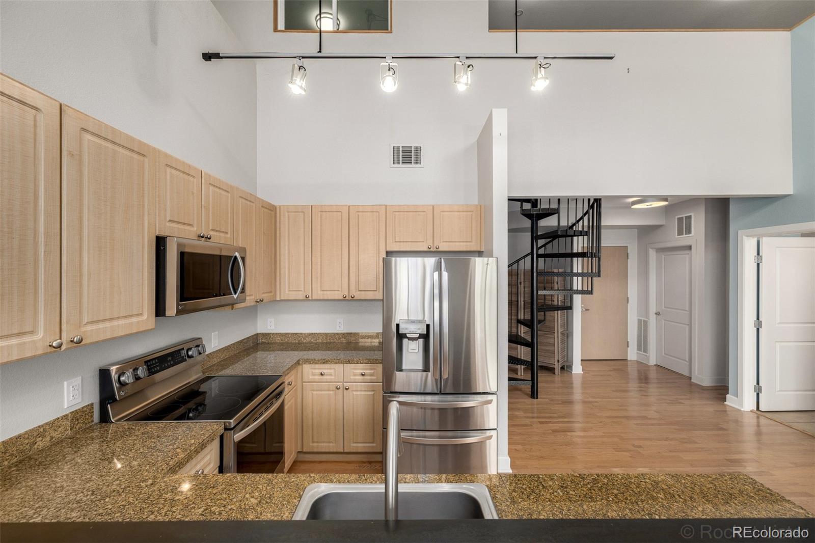 5677 S Park Place Unit: 311A