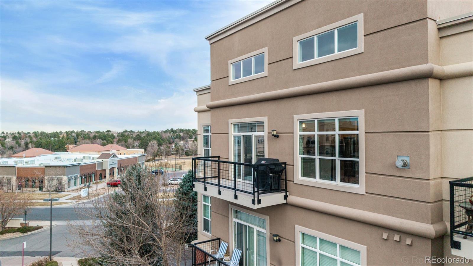 5677 S Park Place Unit: 311A