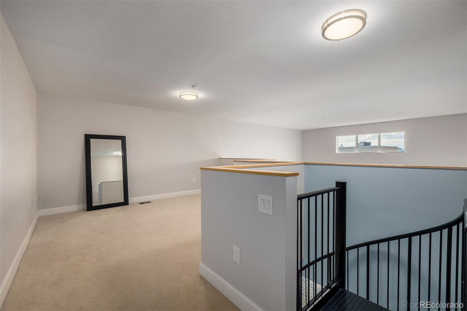 5677 S Park Place Unit: 311A
