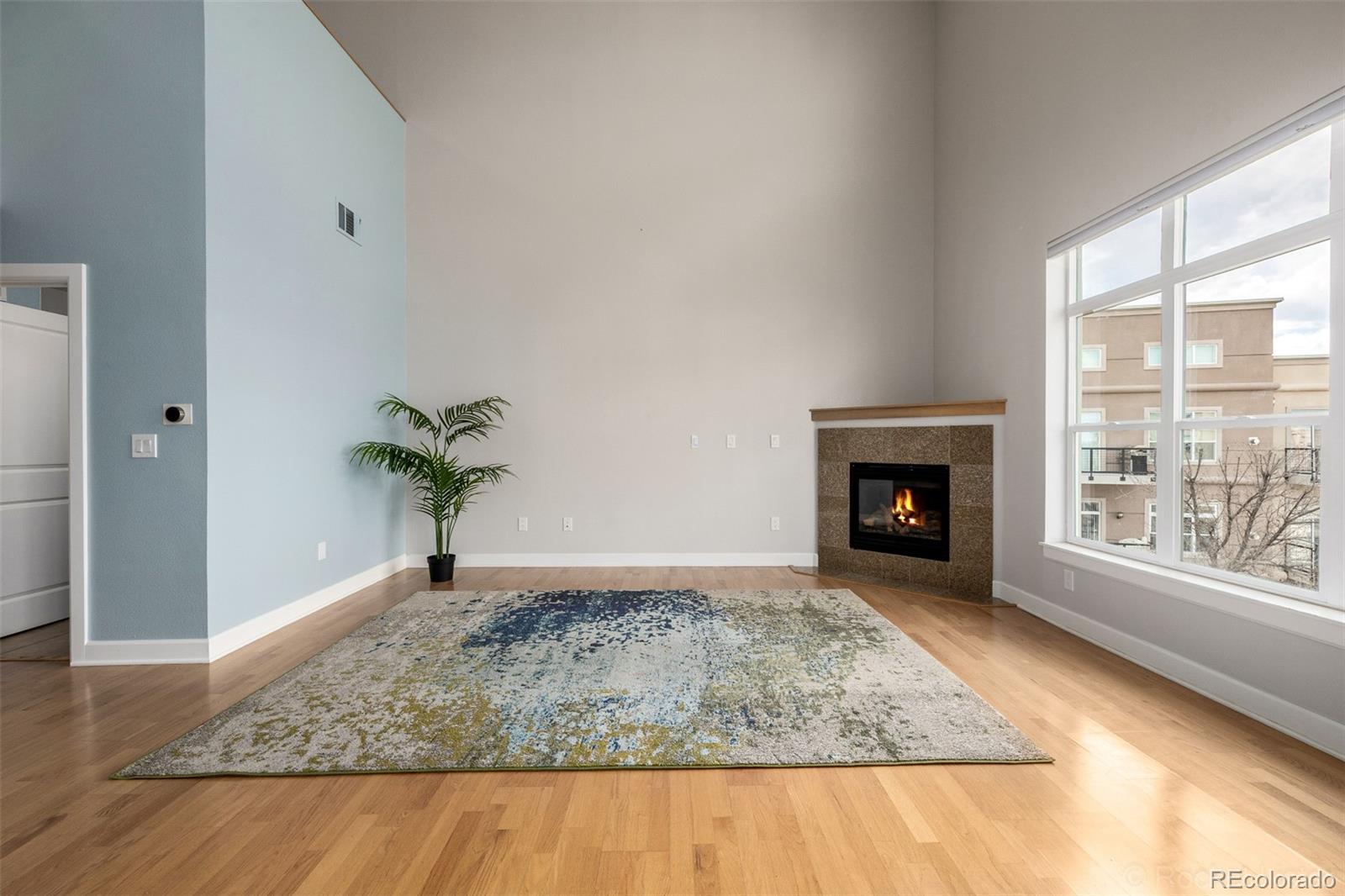 5677 S Park Place Unit: 311A