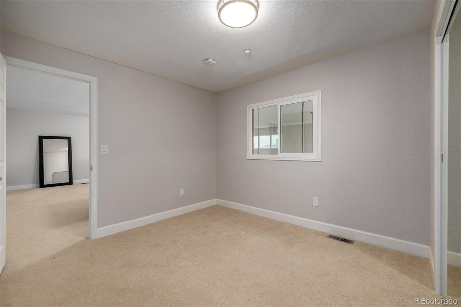 5677 S Park Place Unit: 311A