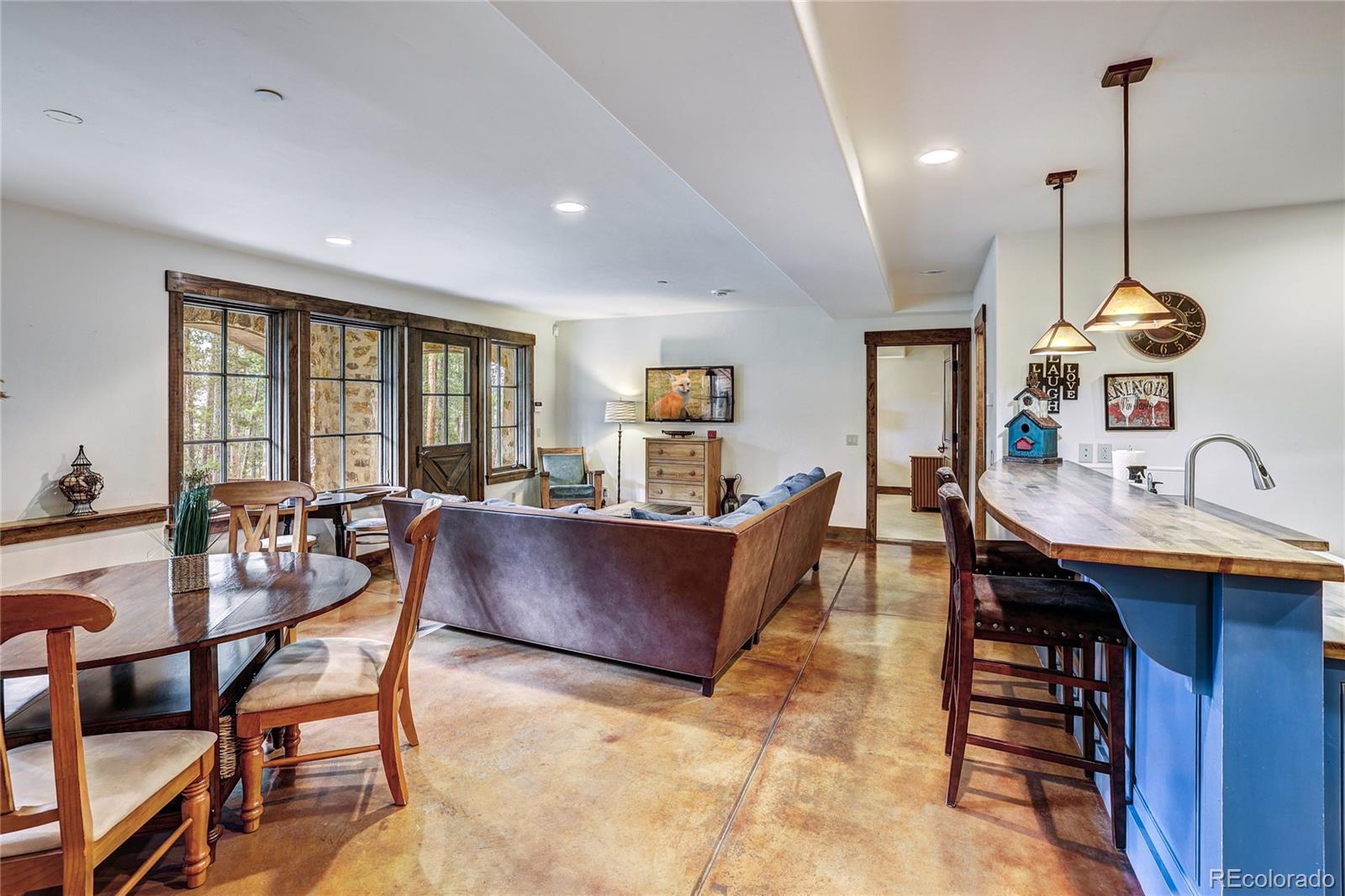 456 Peerless Drive