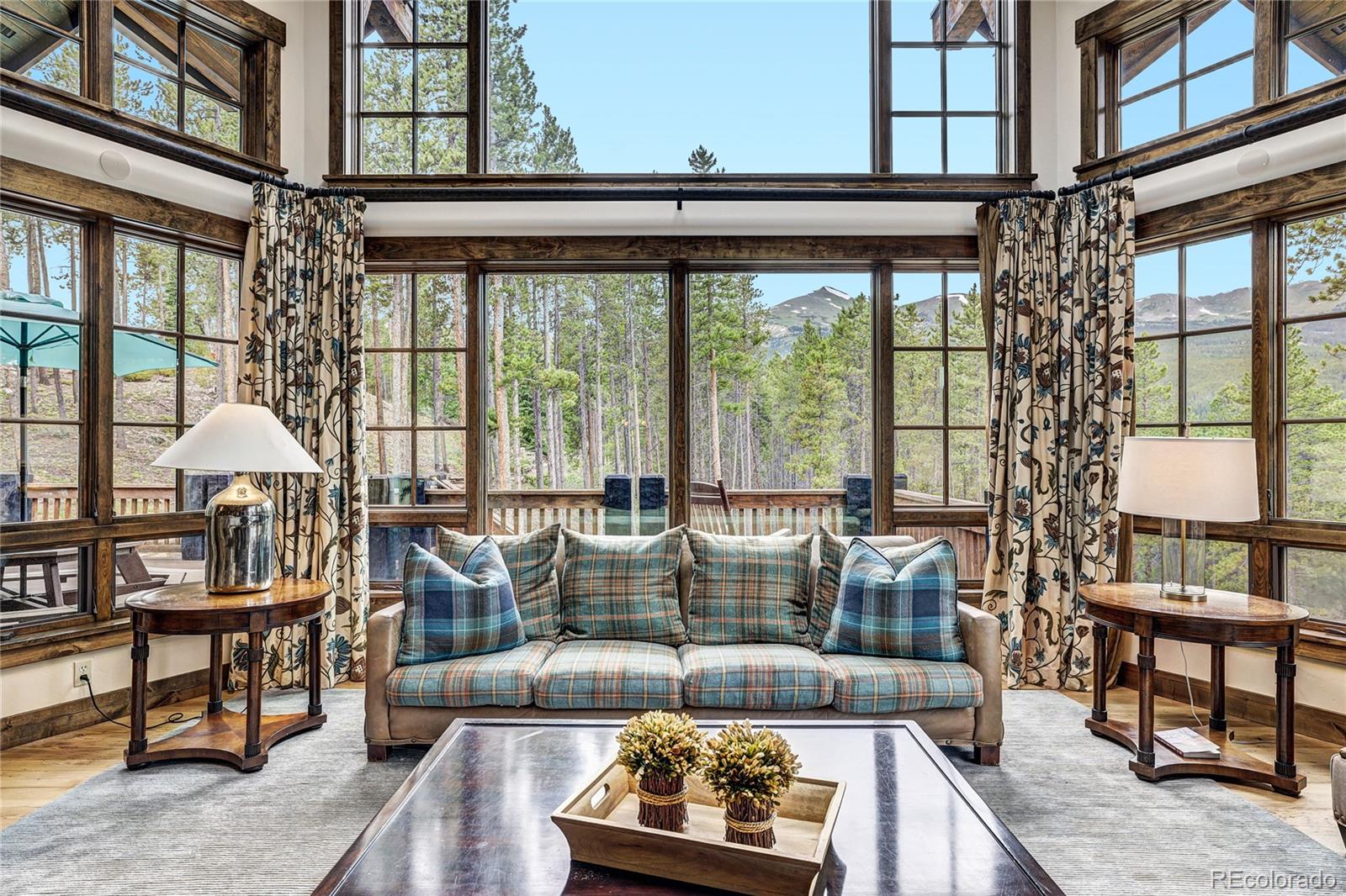 456 Peerless Drive