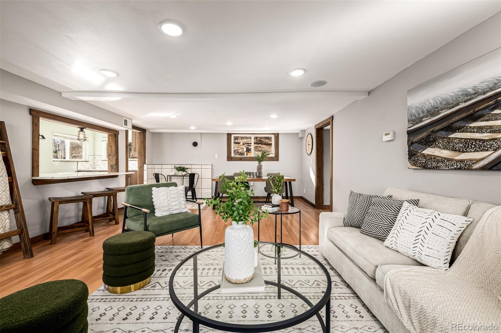 730 Bendemeer Drive