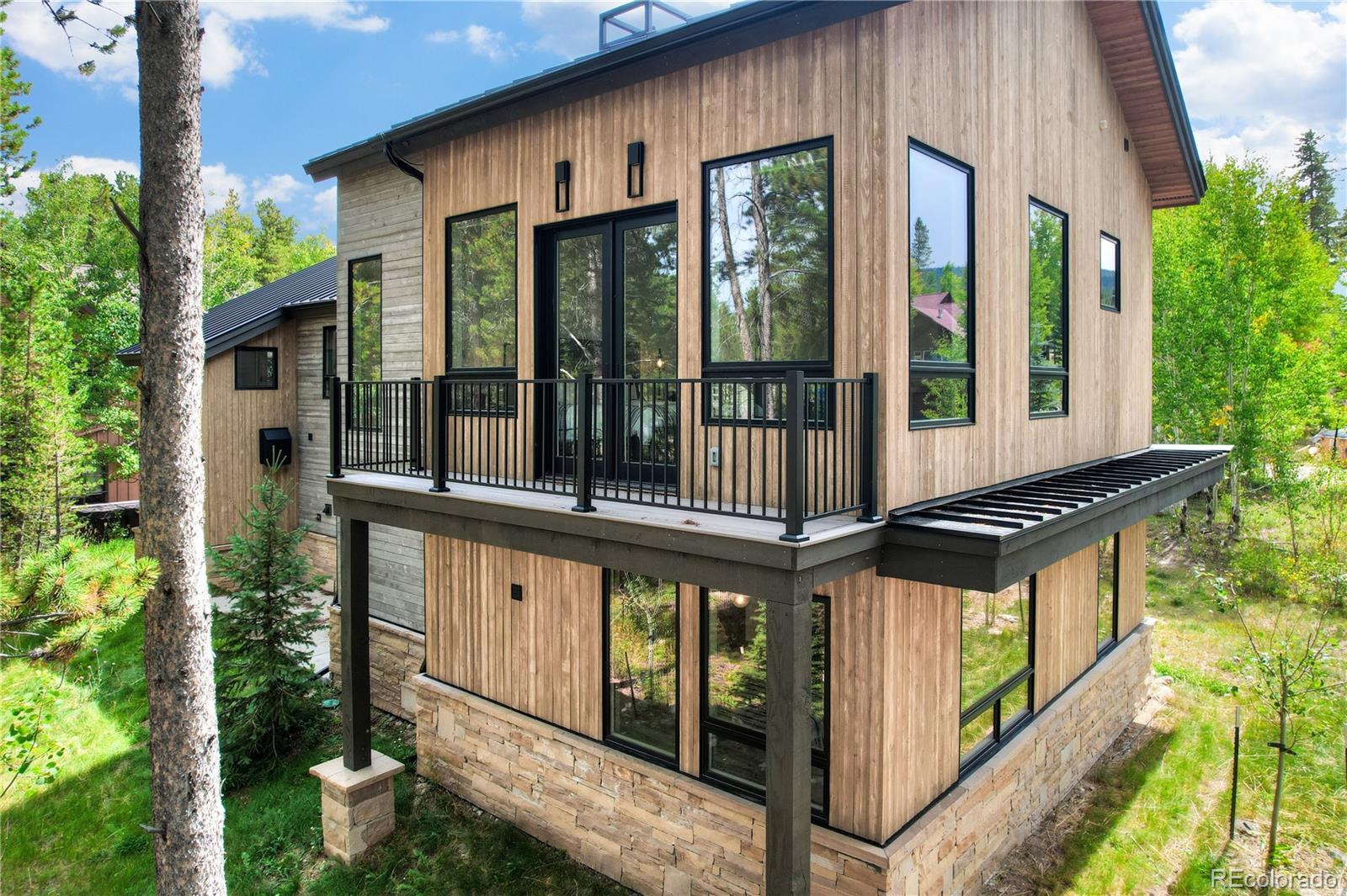 19 White Cloud Drive
