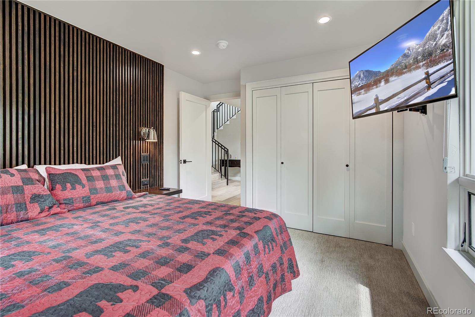 19 White Cloud Drive