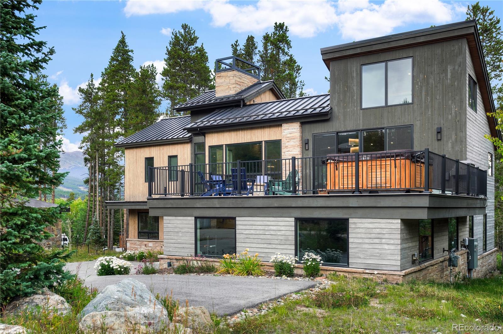 19 White Cloud Drive