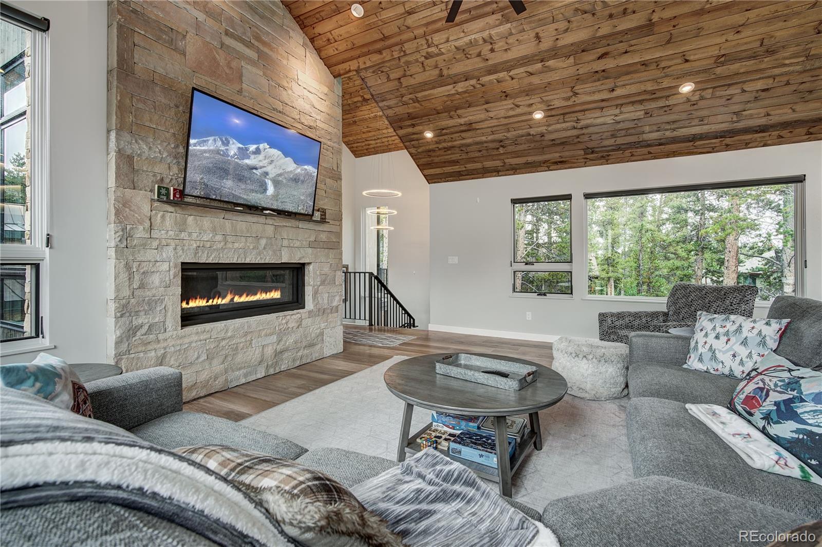 19 White Cloud Drive