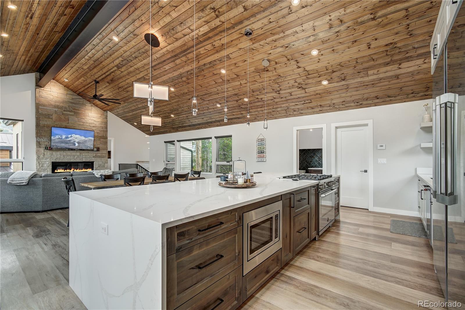 19 White Cloud Drive