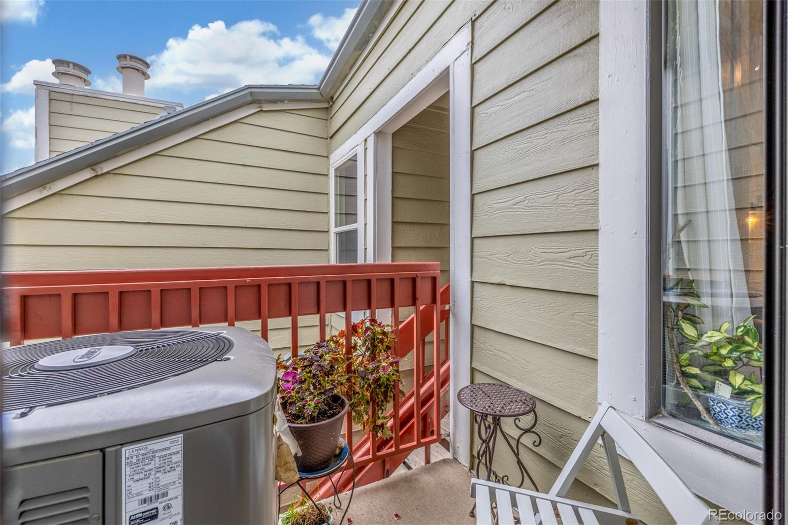 919 S Dawson Way Unit: 17