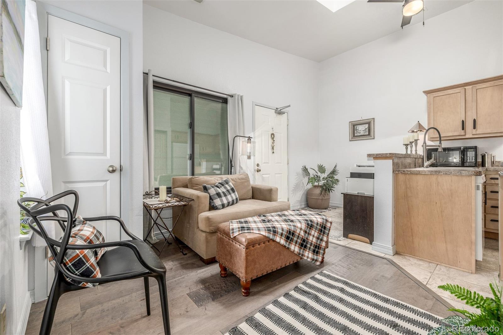 919 S Dawson Way Unit: 17