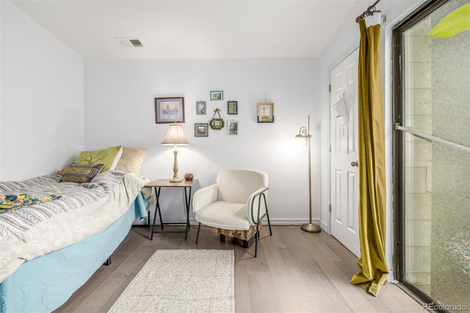 919 S Dawson Way Unit: 17
