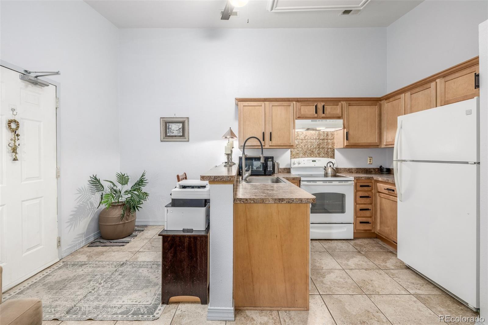 919 S Dawson Way Unit: 17