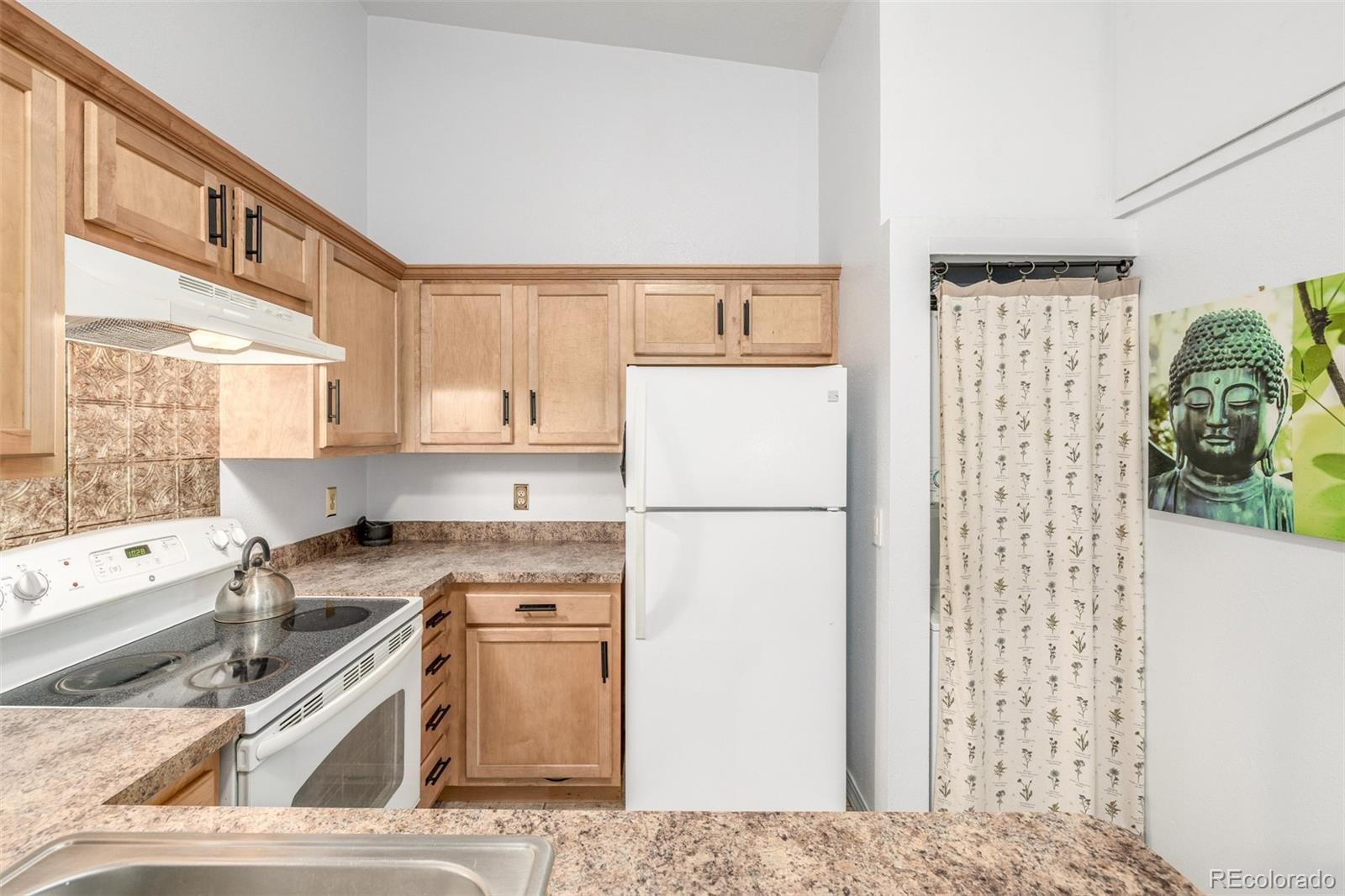 919 S Dawson Way Unit: 17