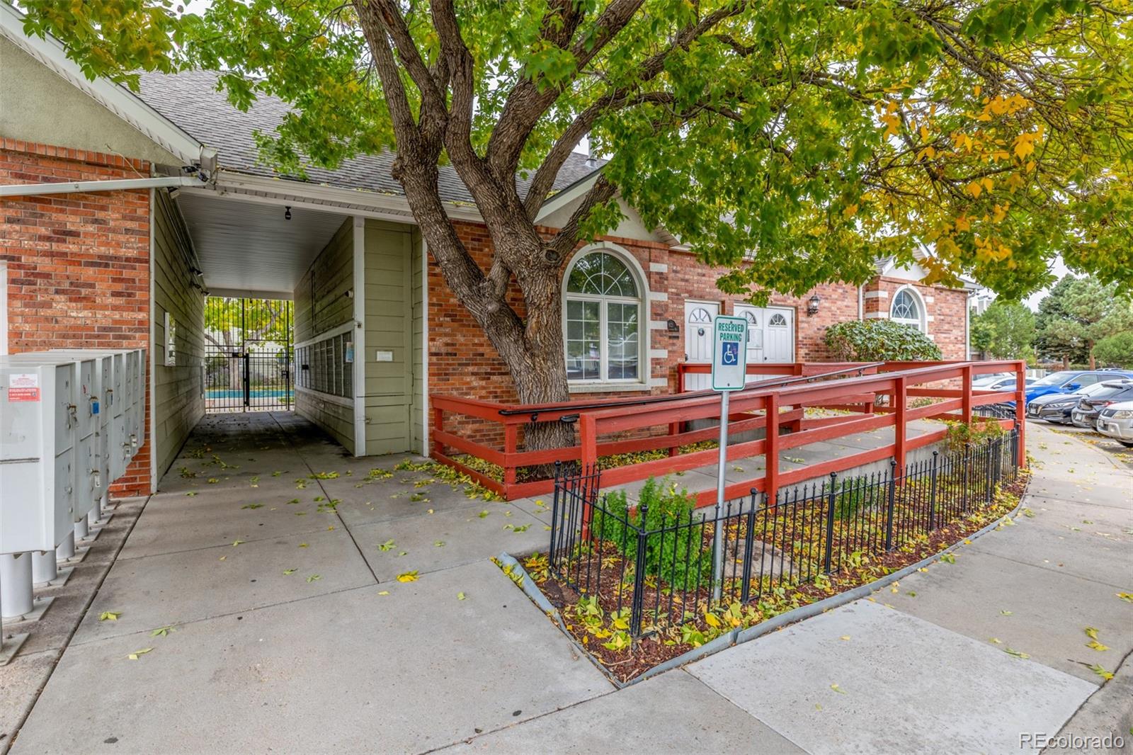919 S Dawson Way Unit: 17