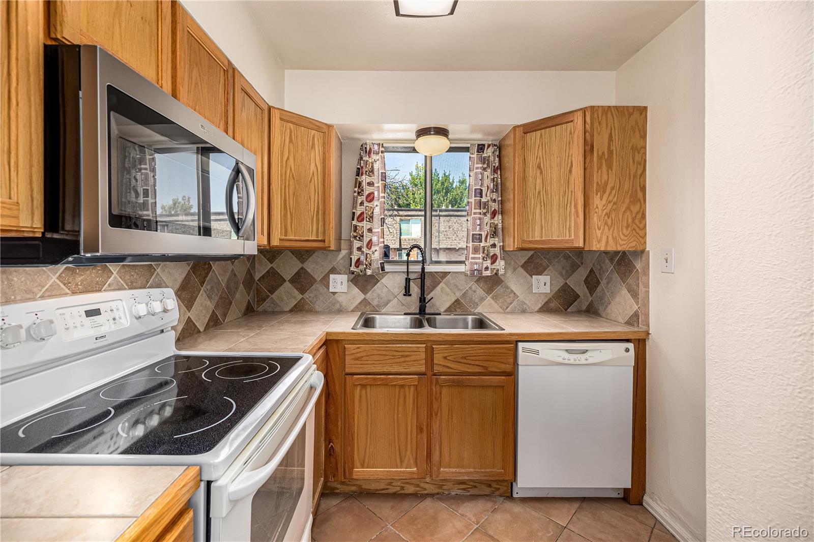 14462 E Mississippi Avenue Unit: B