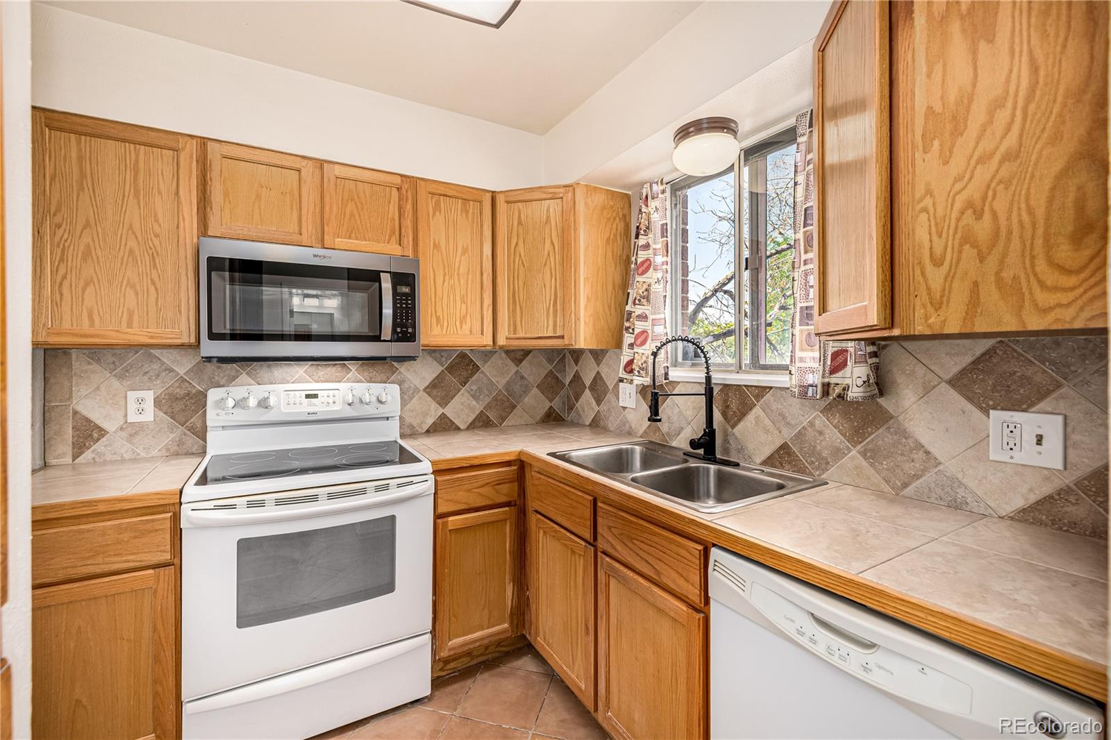 14462 E Mississippi Avenue Unit: B