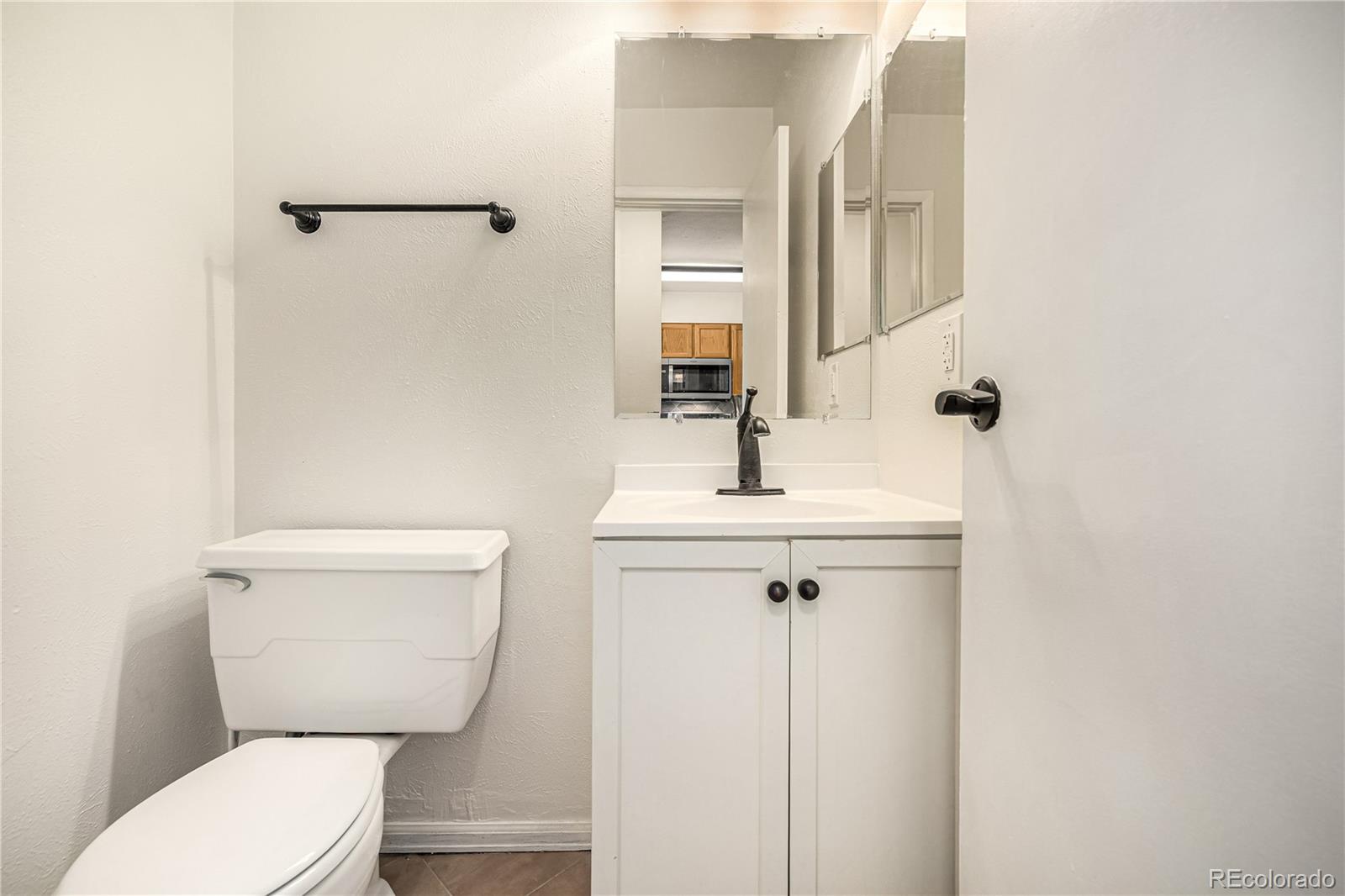 14462 E Mississippi Avenue Unit: B