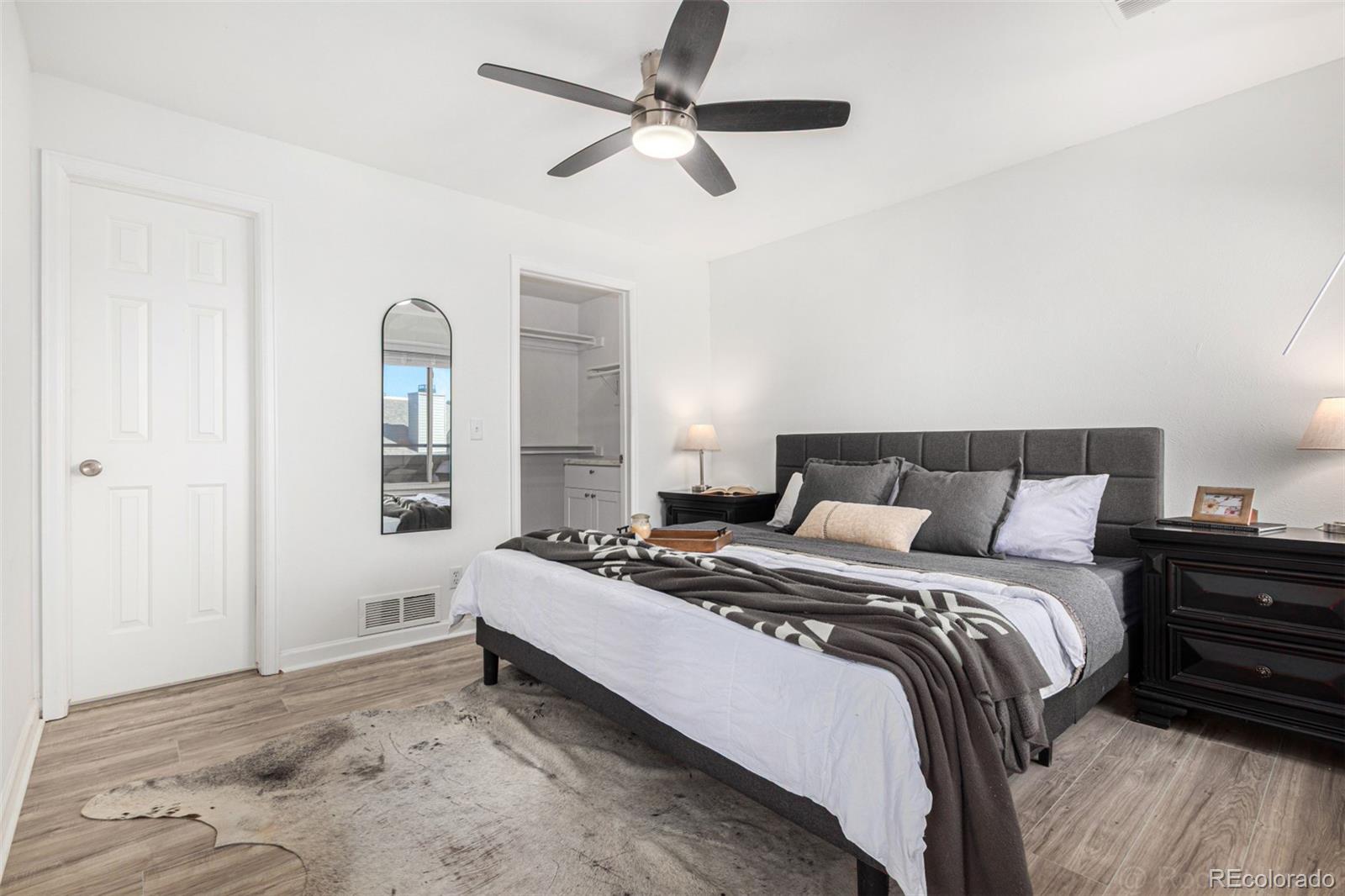 8500 E Jefferson Avenue Unit: 17C