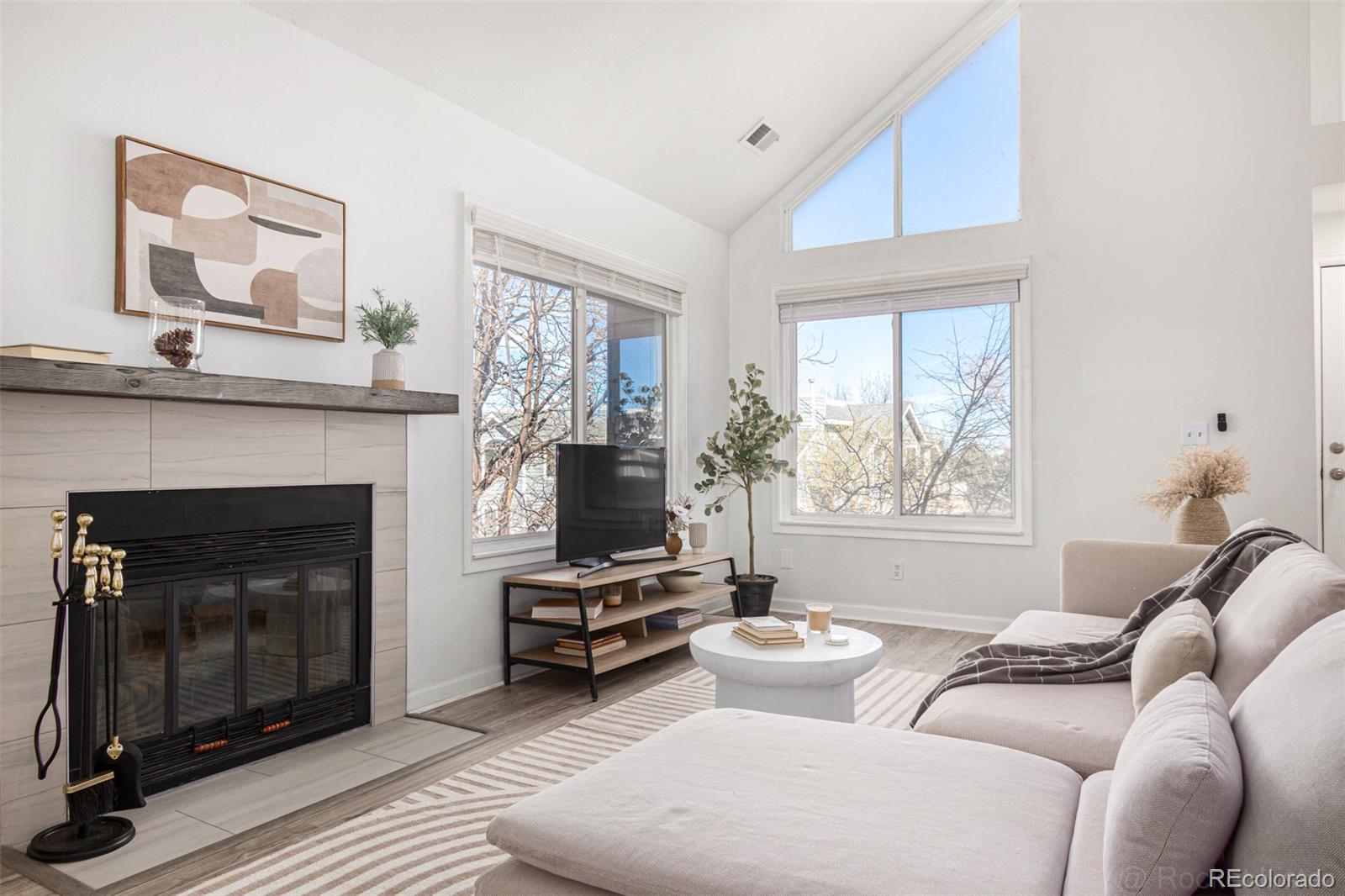 8500 E Jefferson Avenue Unit: 17C