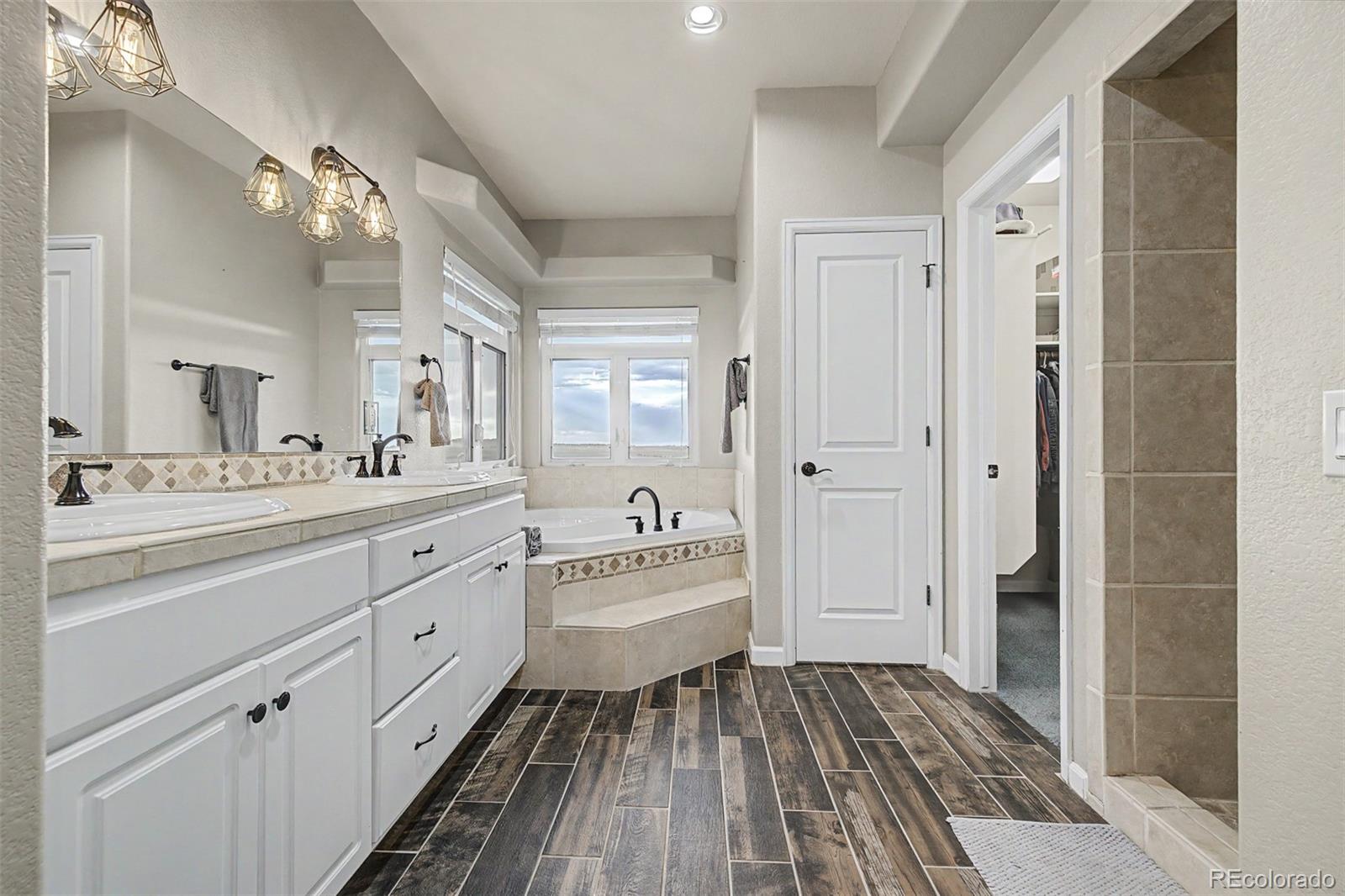7674 Paleo Way