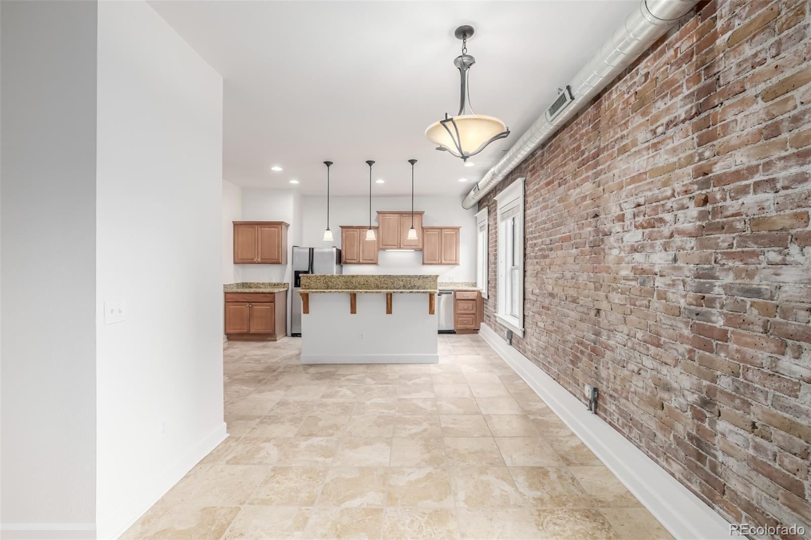 1210 E Colfax Avenue Unit: 301