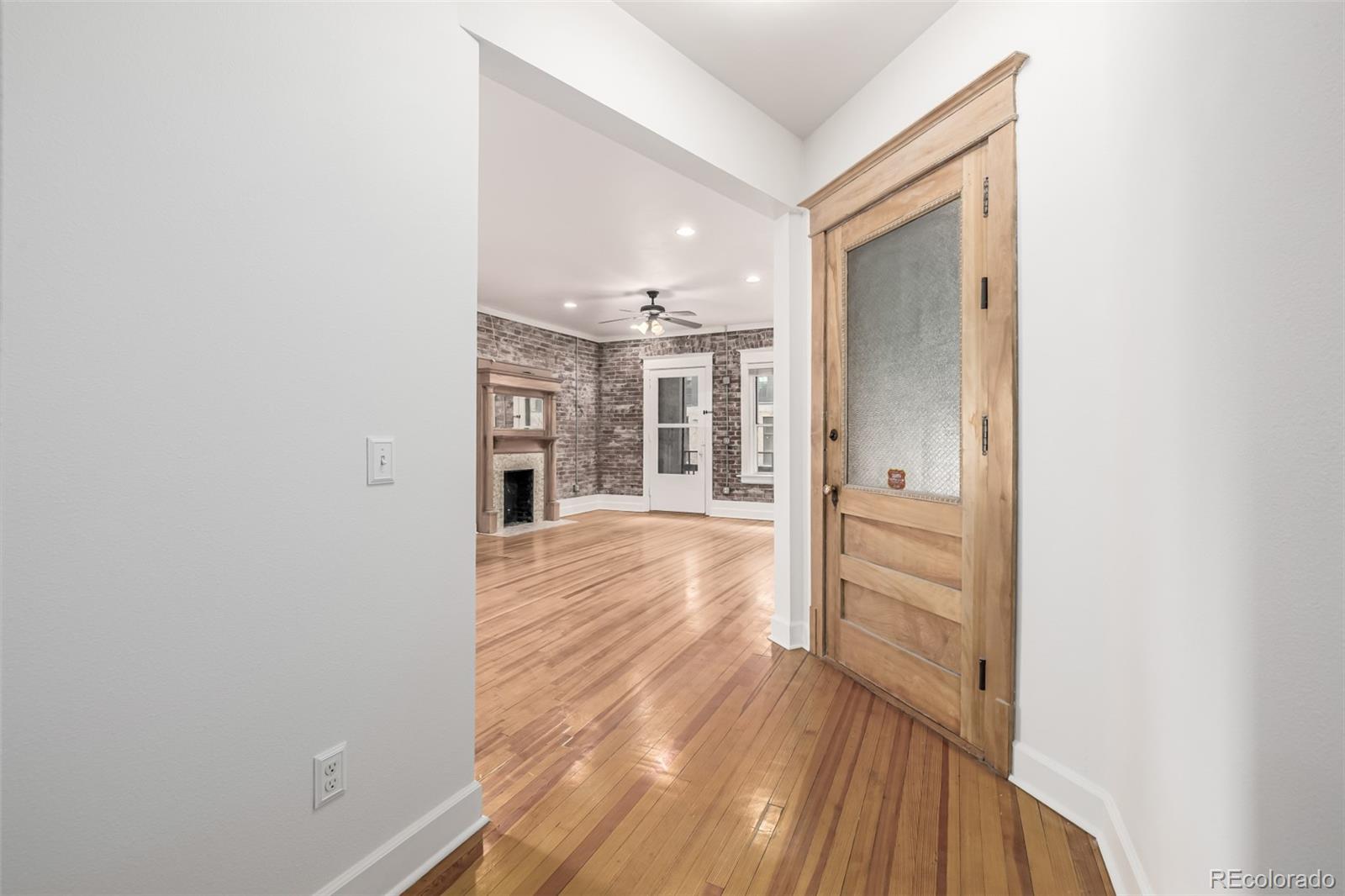 1210 E Colfax Avenue Unit: 301