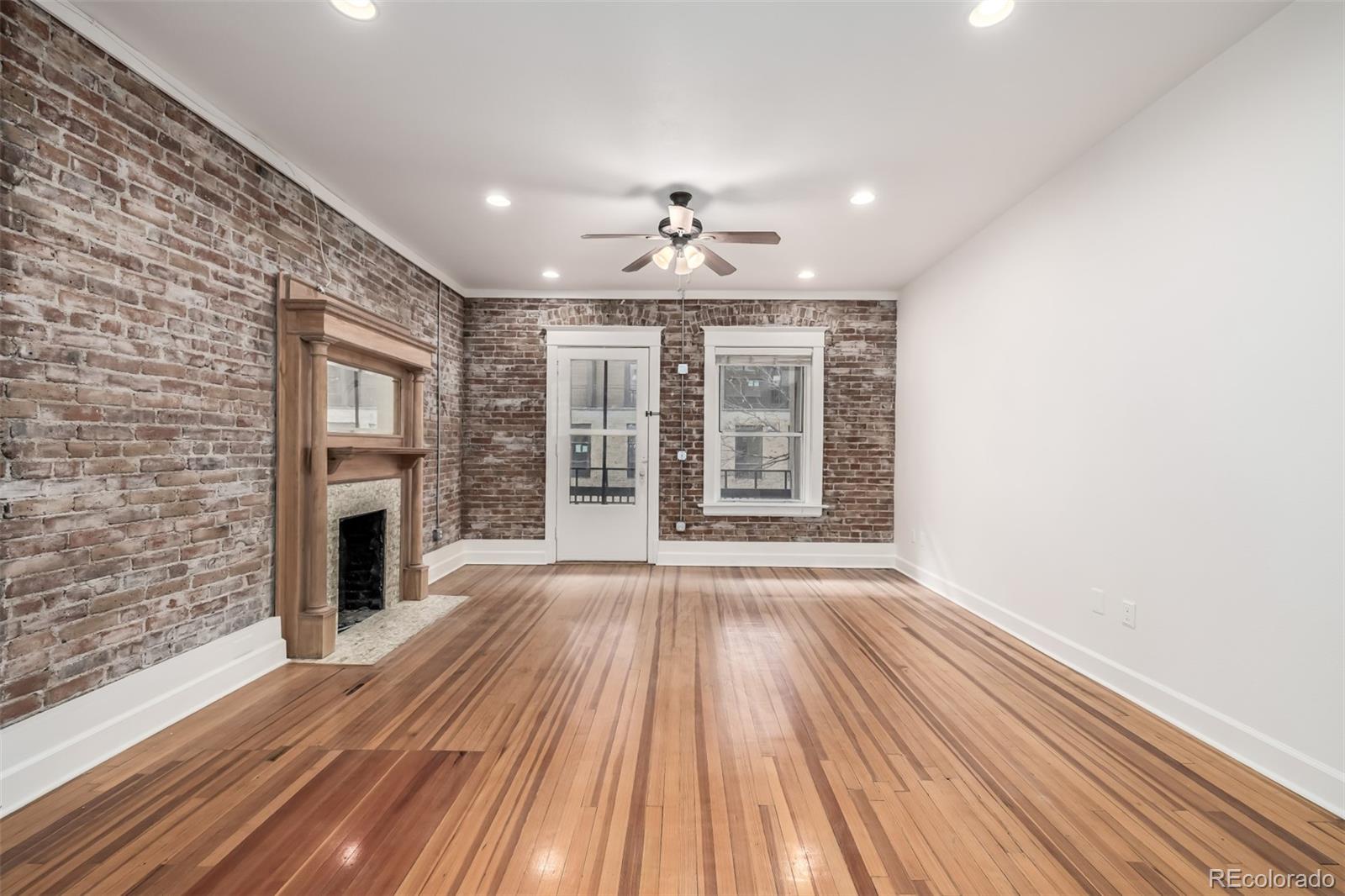 1210 E Colfax Avenue Unit: 301
