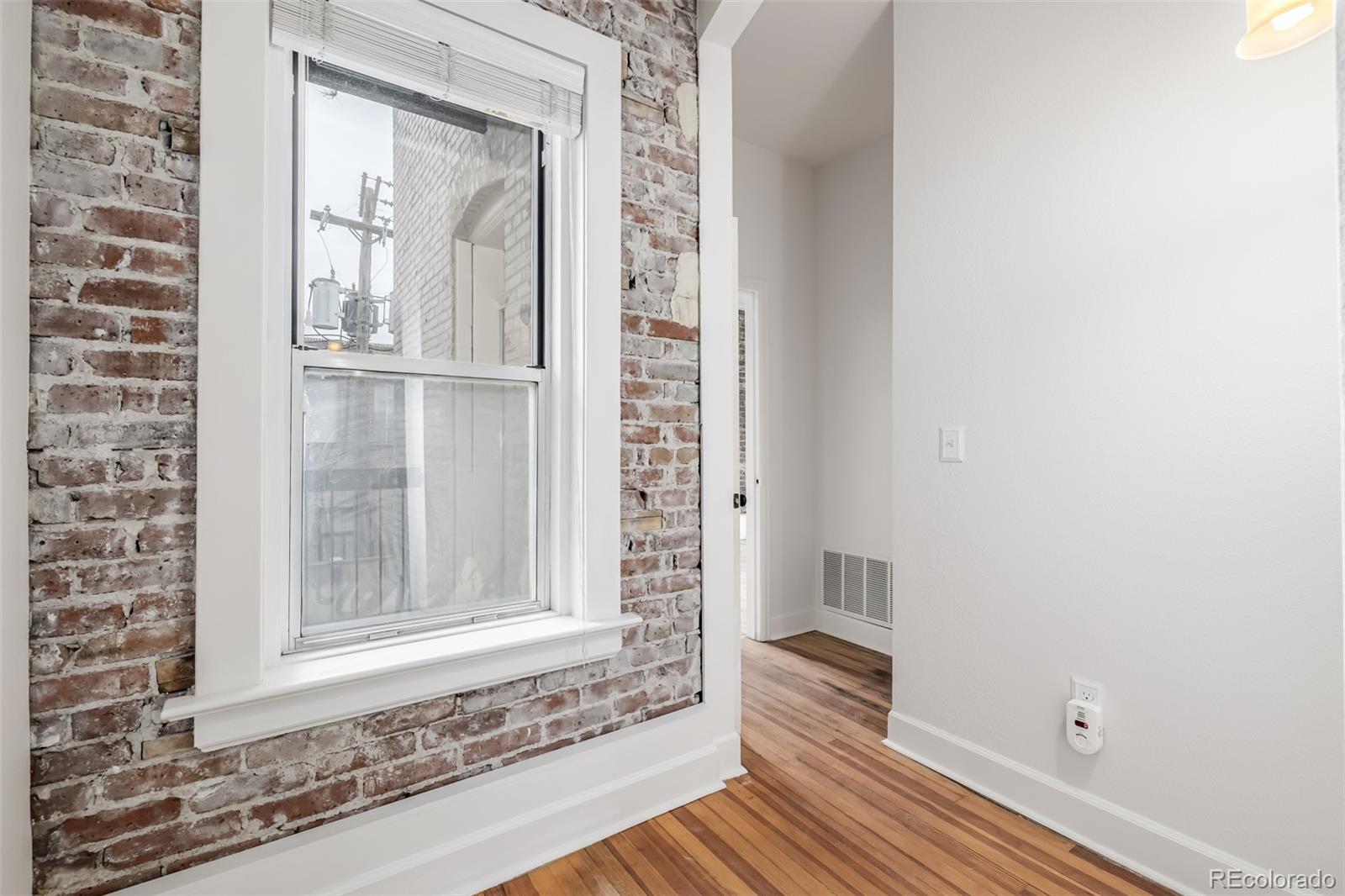 1210 E Colfax Avenue Unit: 301