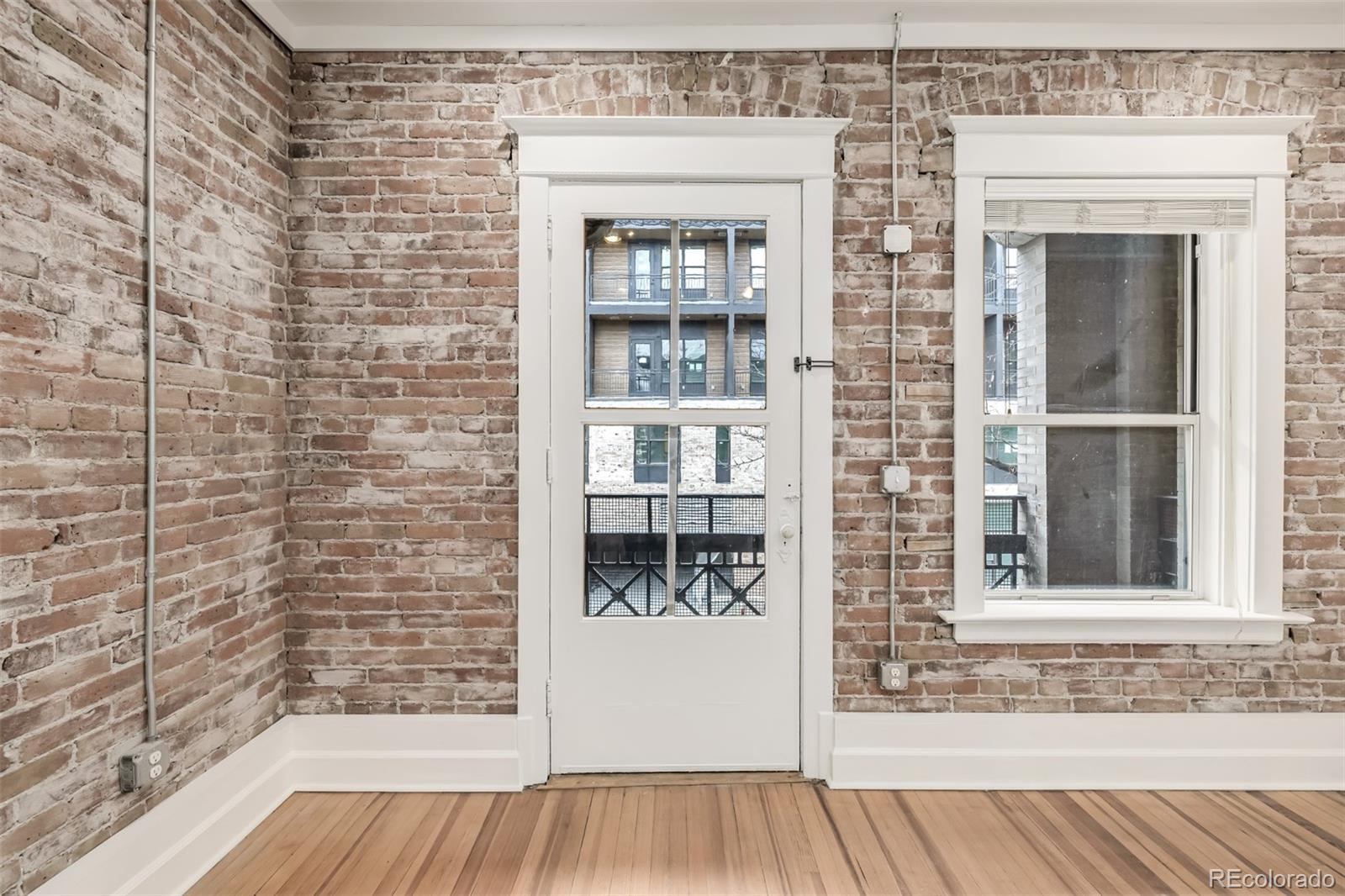 1210 E Colfax Avenue Unit: 301