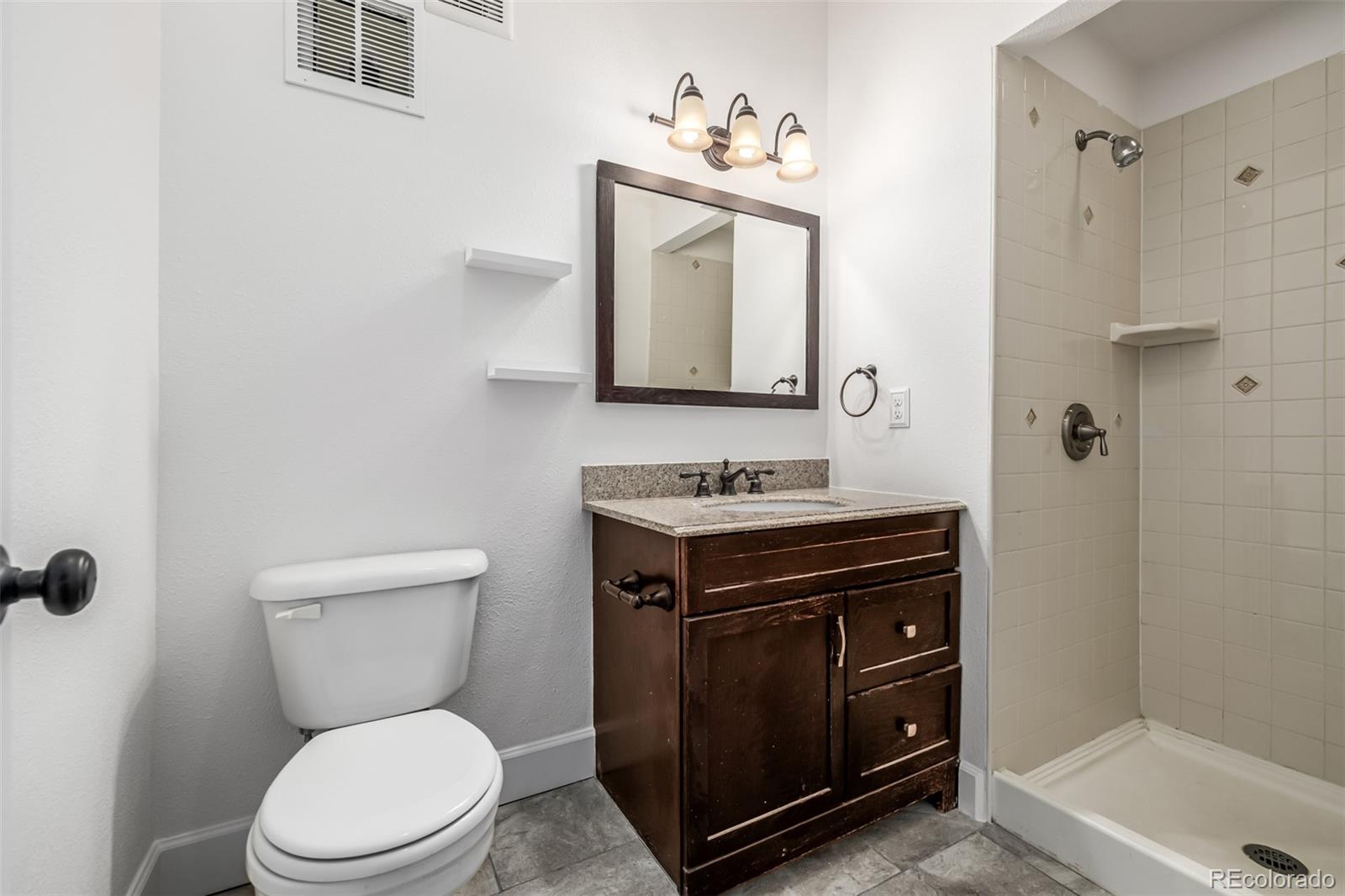 1210 E Colfax Avenue Unit: 301