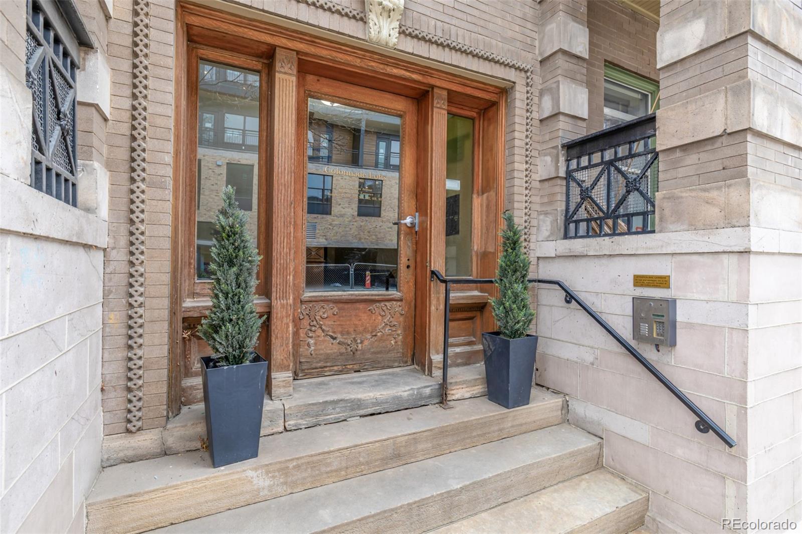 1210 E Colfax Avenue Unit: 301