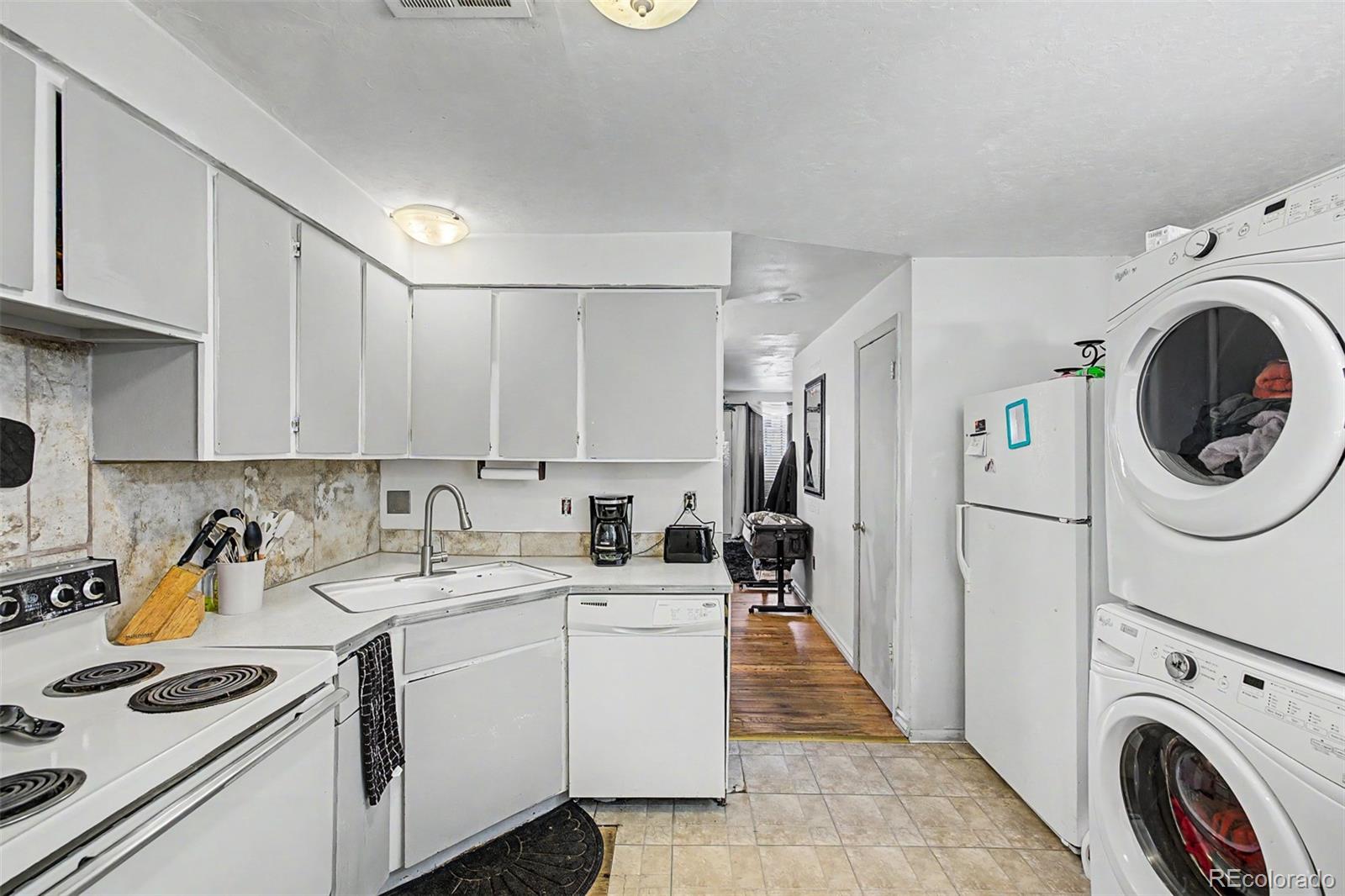 6550 W 14th Avenue Unit: 3